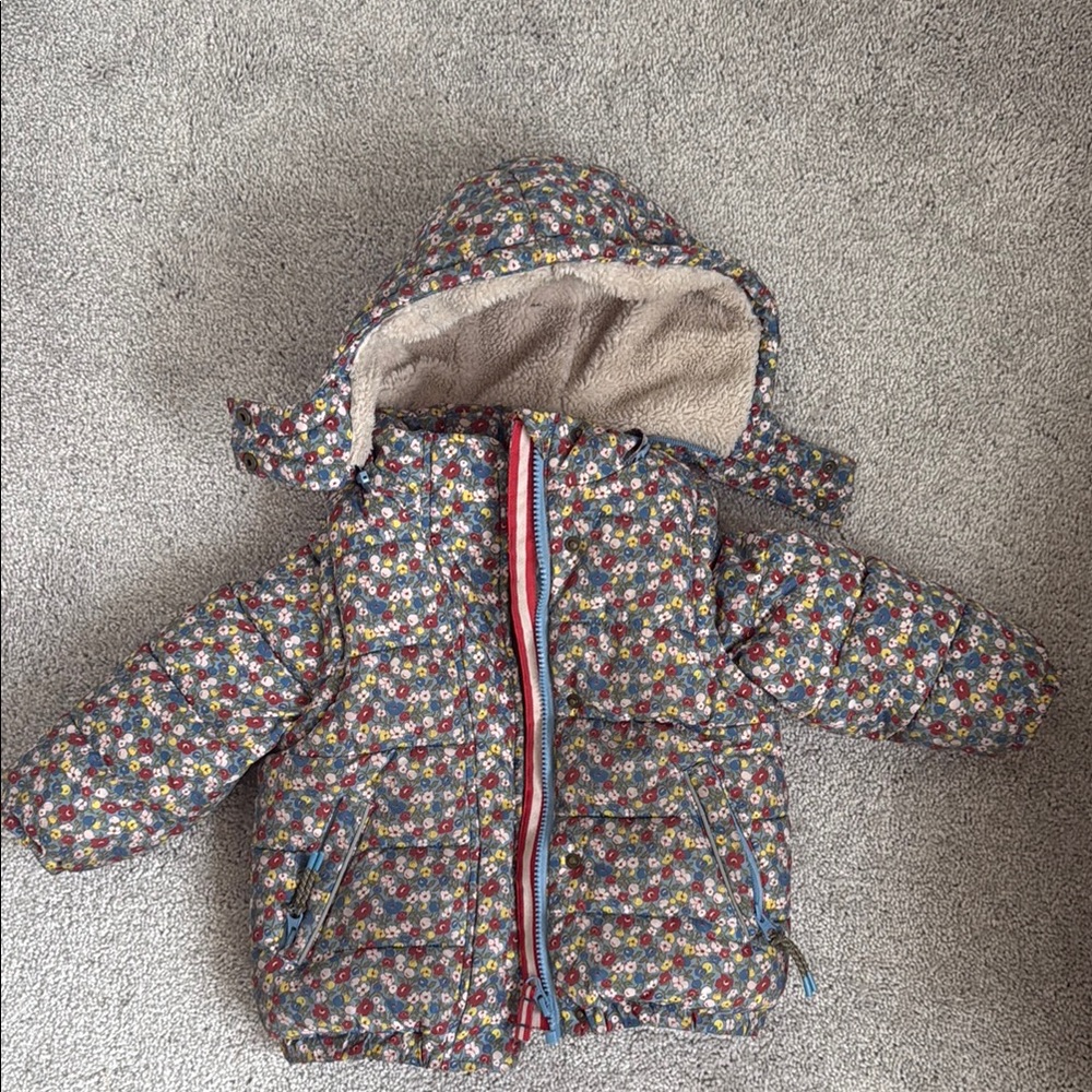 Mini Boden Floral Winter Coat/ Convertible vest w/ removable hood